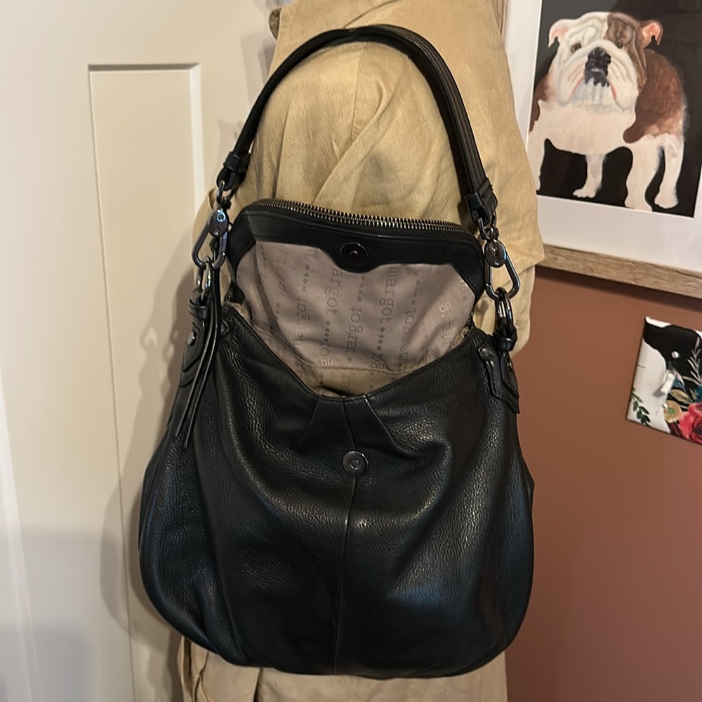 Margot Adelle Black Leather shoulder zipper 2-compartments flap pockets purse - Picture 3 of 16